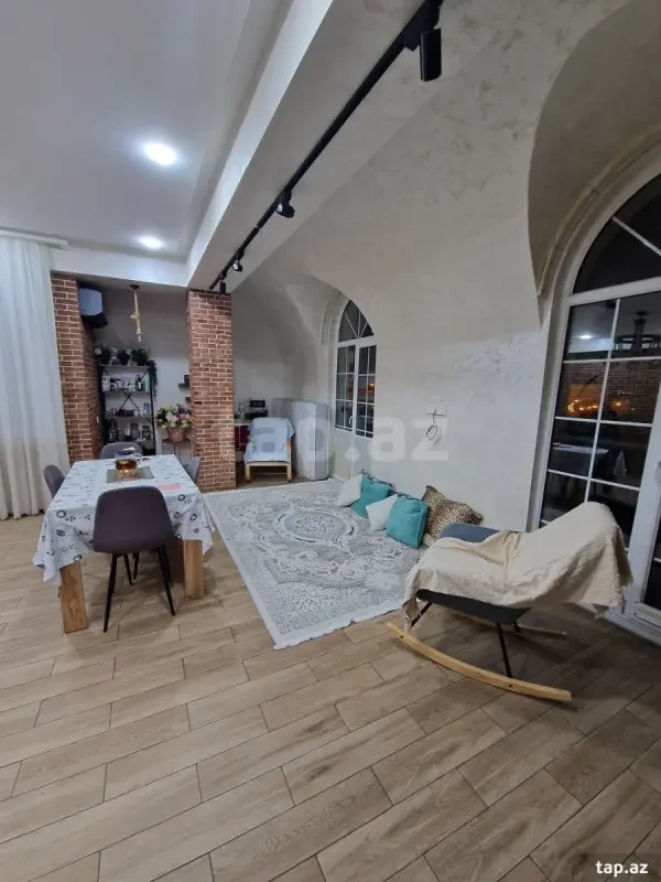 Satılır 2 otaqlı yeni tikili 80 m²