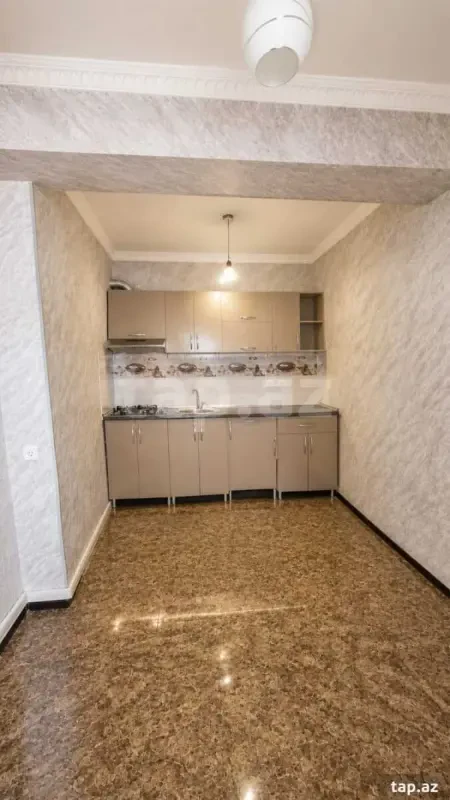 Kirayə verilir 3 otaqlı yeni tikili 70 m²