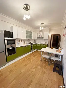Kirayə verilir 3 otaqlı yeni tikili 120 m² — Bakı 3 otaq 120.00 m²