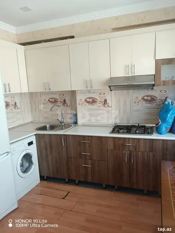 Kirayə verilir 2 otaqlı yeni tikili 70 m²