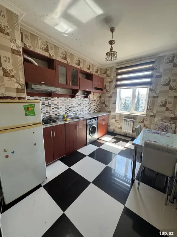 Kirayə verilir 2 otaqlı yeni tikili 65 m²
