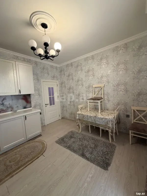 Kirayə verilir 2 otaqlı yeni tikili 75 m²