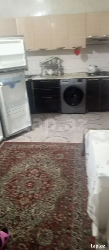 Kirayə verilir 2 otaqlı mənzil 80 m²