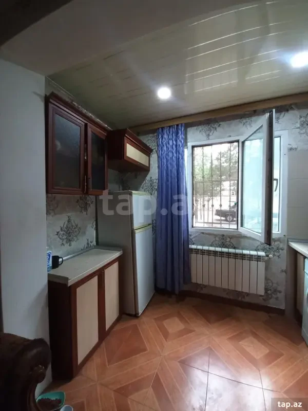 Kirayə verilir 3 otaqlı mənzil 40 m²
