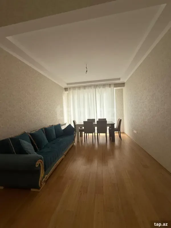 Kirayə verilir 2 otaqlı yeni tikili 70 m²