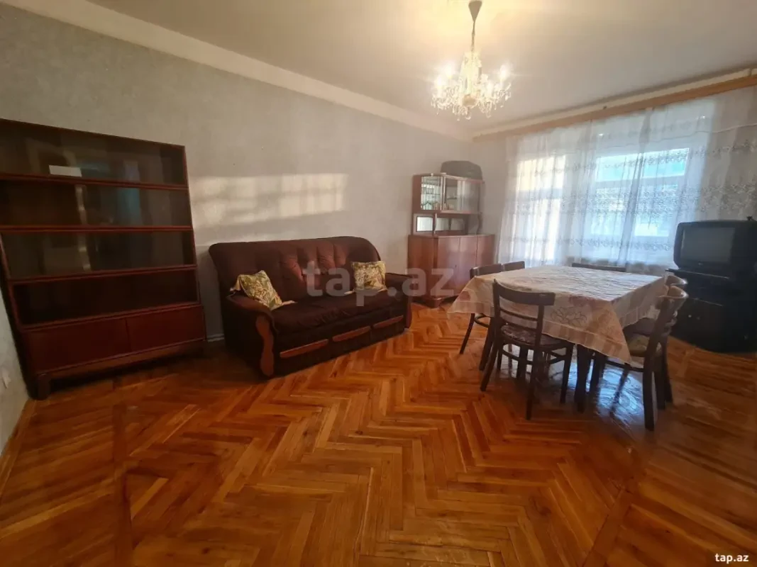 Kirayə verilir 2 otaqlı mənzil 55 m²
