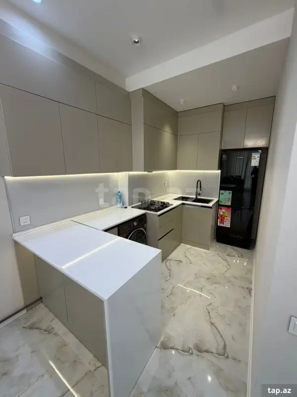 Kirayə verilir 2 otaqlı yeni tikili 72 m²