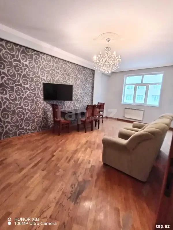 Satılır 2 otaqlı yeni tikili 90 m²