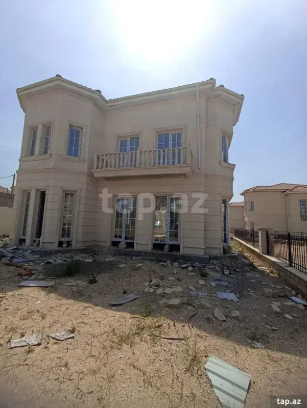 Satılır 4 otaqlı həyət evi 230 m²