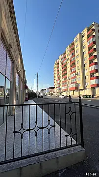 Satılır 11 otaqlı həyət evi 750 m² — Gəncə 11 otaq 750.00 m²