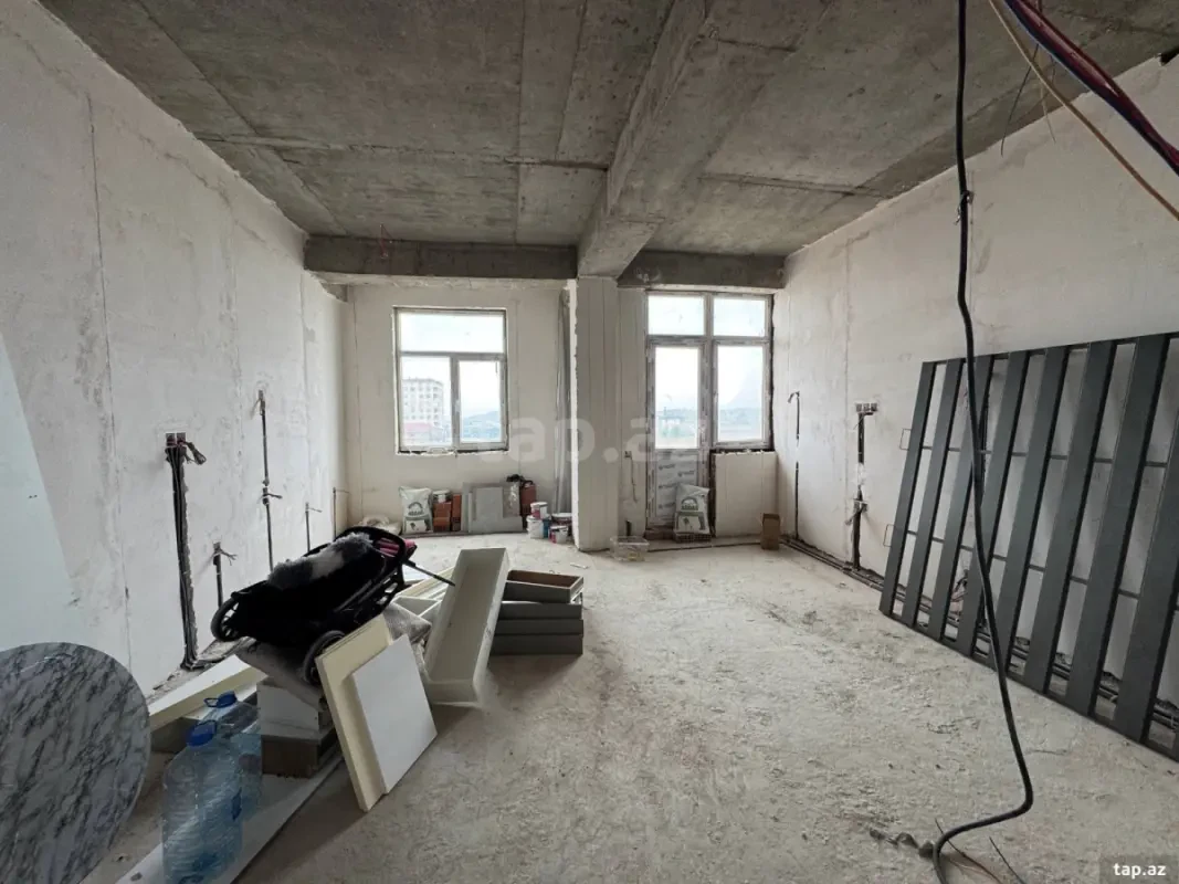 Satılır 3 otaqlı yeni tikili 85 m²