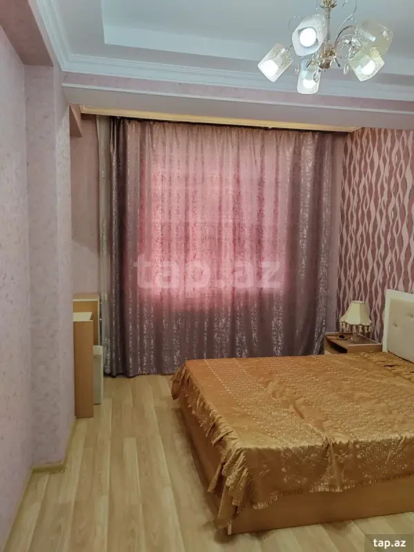 Kirayə verilir 2 otaqlı yeni tikili 70 m²