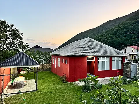 Kirayə verilir 4 otaqlı həyət evi 75 m² — Qax 4 otaq 75.00 m²