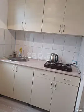 Satılır 2 otaqlı həyət evi 50 m² — Bakı 2 otaq 50.00 m²