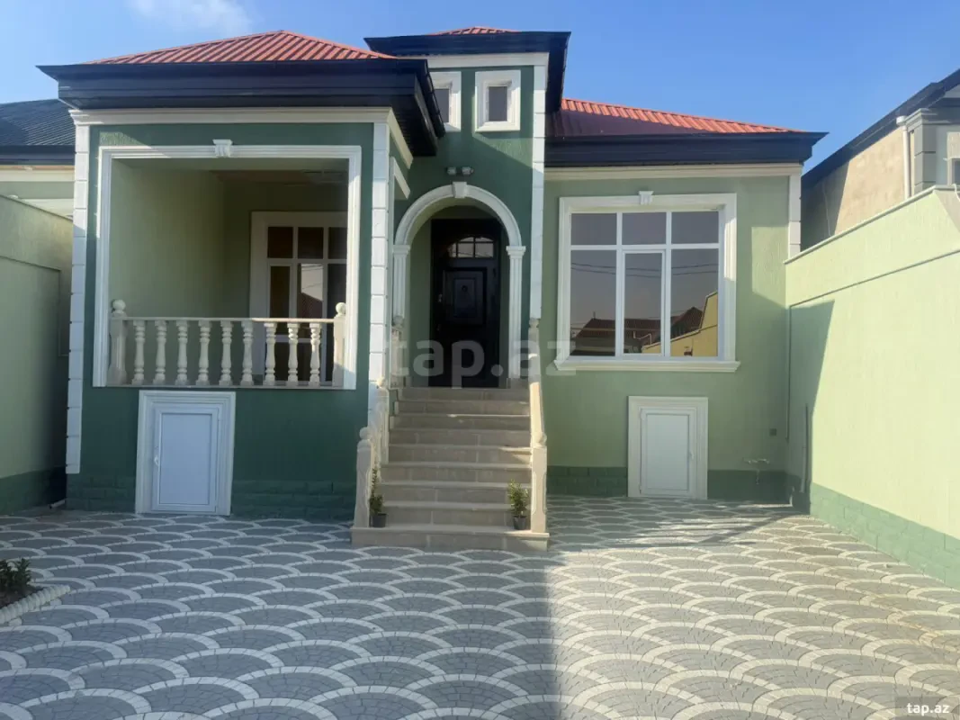 Satılır 4 otaqlı həyət evi 140 m²