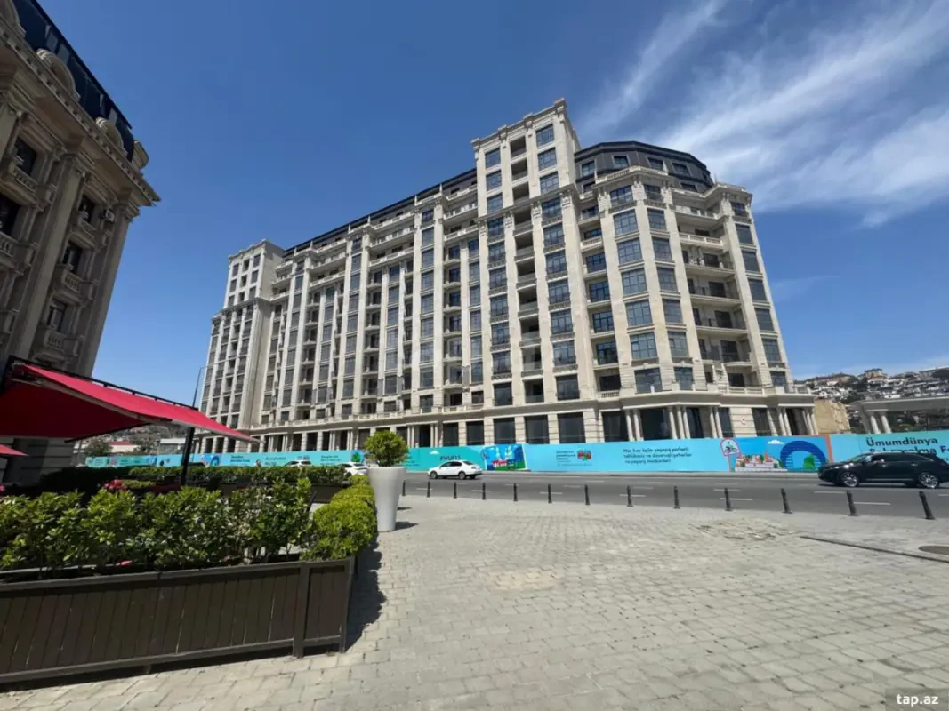 Satılır 4 otaqlı yeni tikili 143 m²