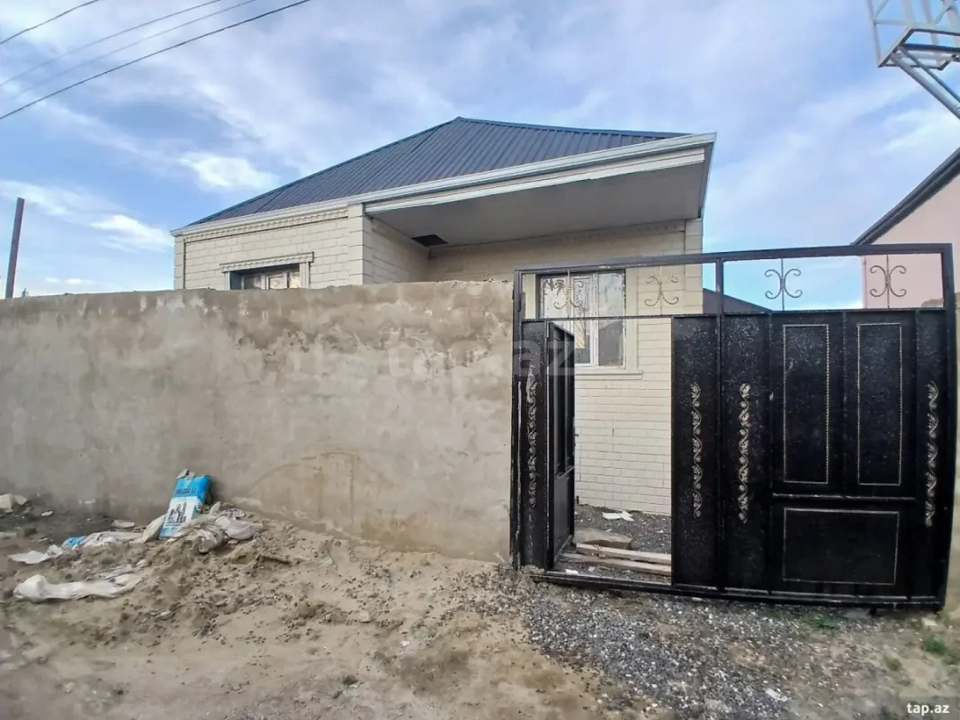 Satılır 3 otaqlı həyət evi 80 m²