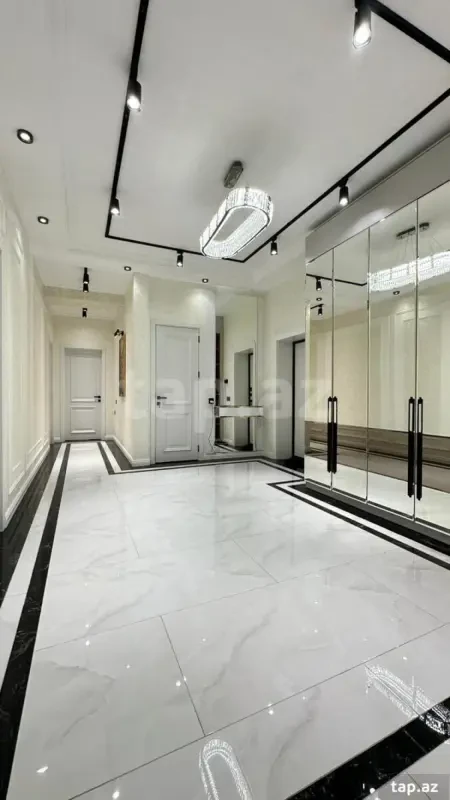 Satılır 3 otaqlı yeni tikili 145 m²