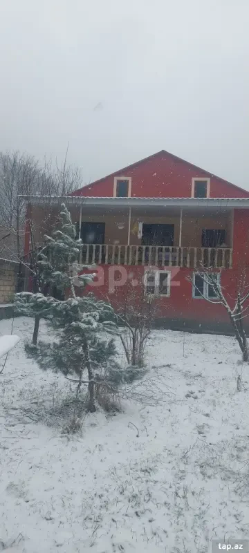 Satılır 3 otaqlı həyət evi 132 m²