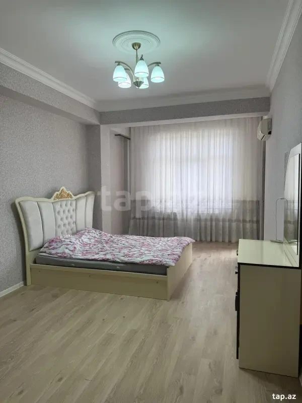 Kirayə verilir 3 otaqlı yeni tikili 100 m²
