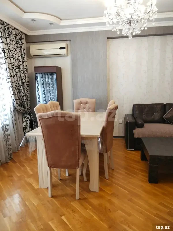 Kirayə verilir 2 otaqlı yeni tikili 72 m²