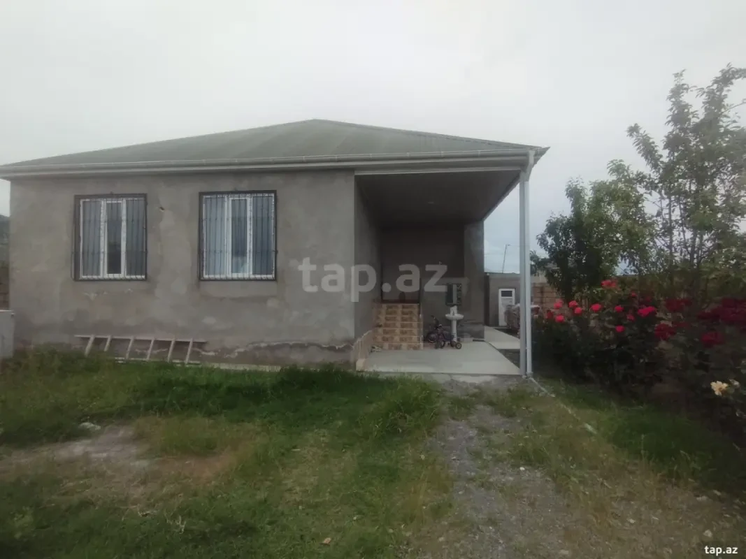 Satılır 3 otaqlı həyət evi 90 m²