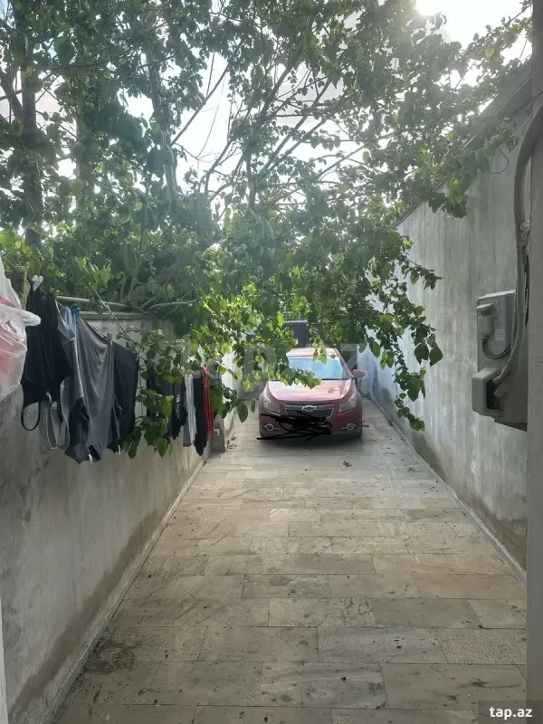 Satılır 3 otaqlı həyət evi 1 m²