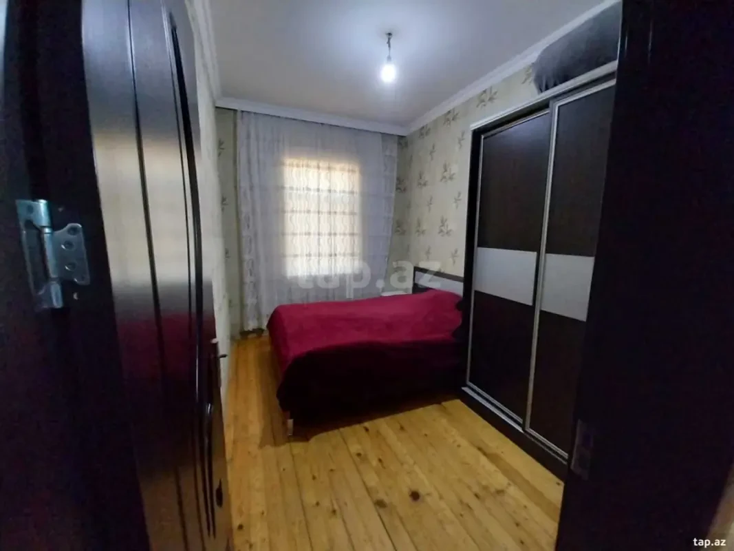 Satılır 4 otaqlı həyət evi 100 m²