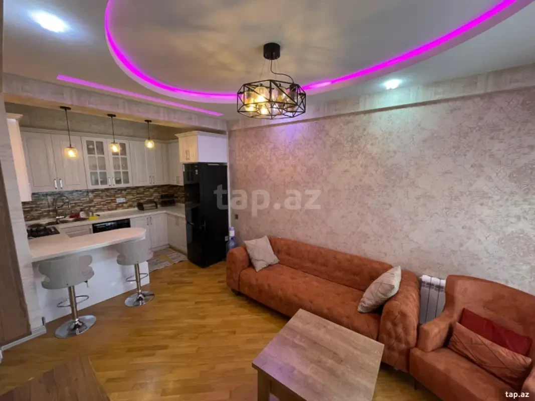Kirayə verilir 3 otaqlı yeni tikili 84.2 m²