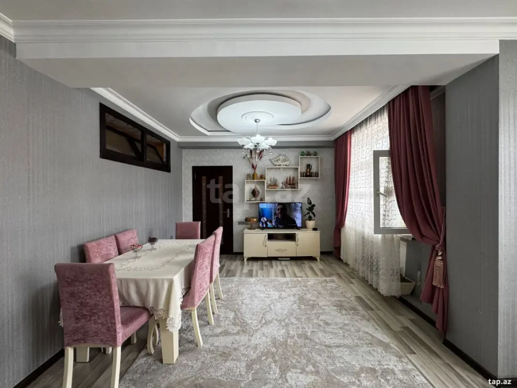 Satılır 3 otaqlı yeni tikili 75 m²