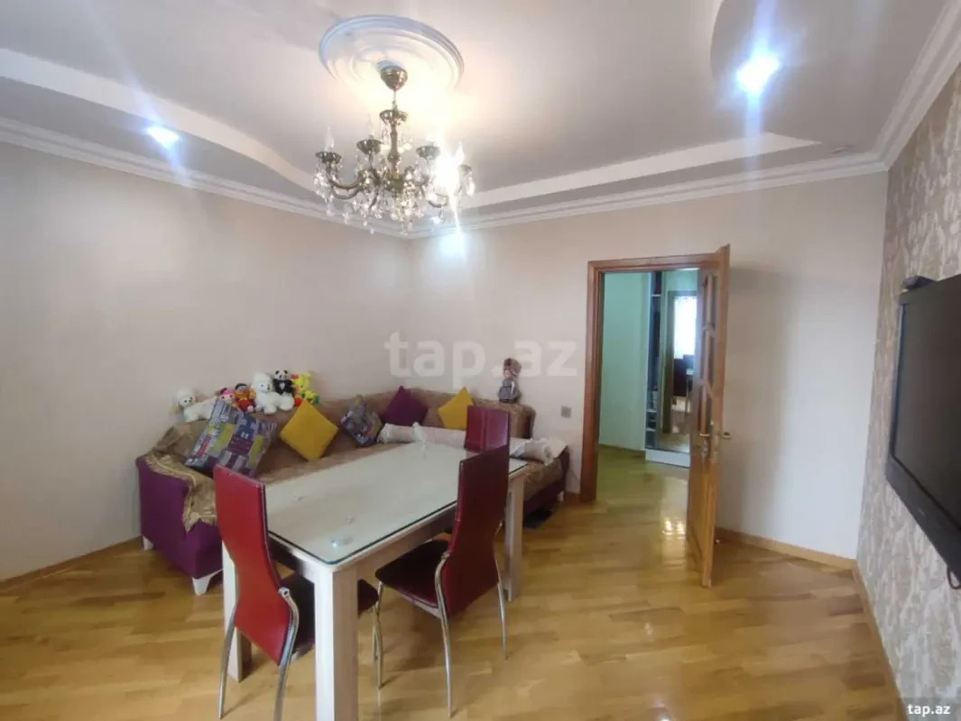 Kirayə verilir 3 otaqlı yeni tikili 110 m²