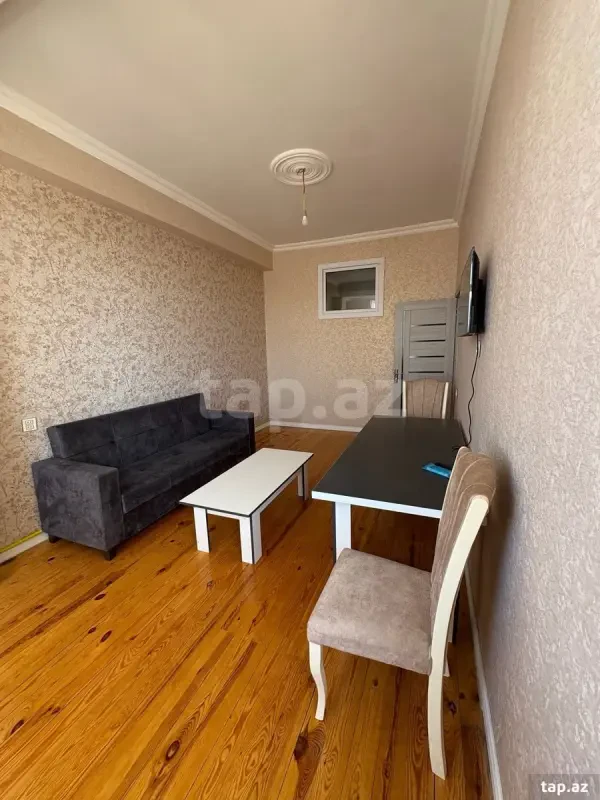 Kirayə verilir 2 otaqlı həyət evi 70 m²