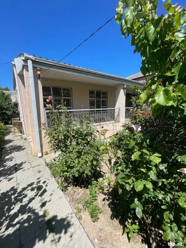 Satılır 4 otaqlı həyət evi 110 m²