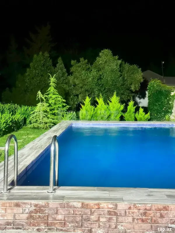 Kirayə verilir 7 otaqlı həyət evi 250 m²