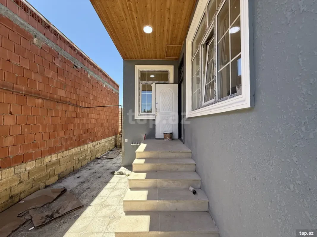 Satılır 3 otaqlı həyət evi 100 m²