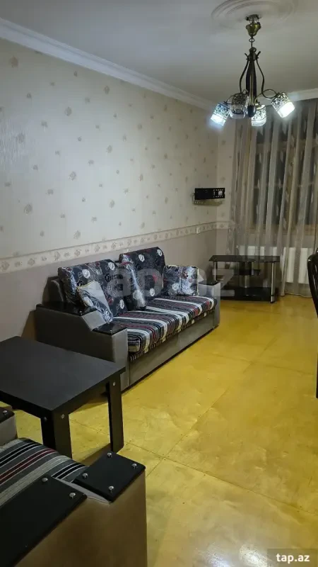 Kirayə verilir 2 otaqlı mənzil 60 m²