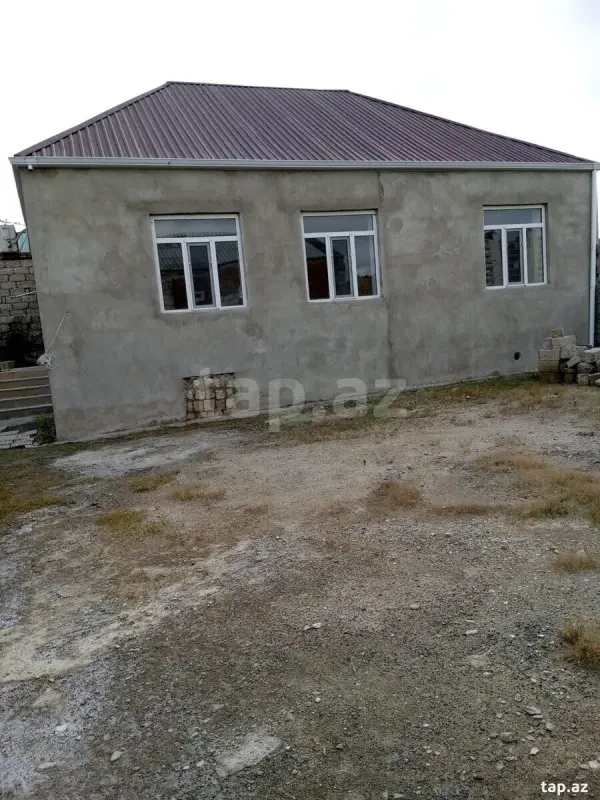 Kirayə verilir 2 otaqlı həyət evi 90 m²
