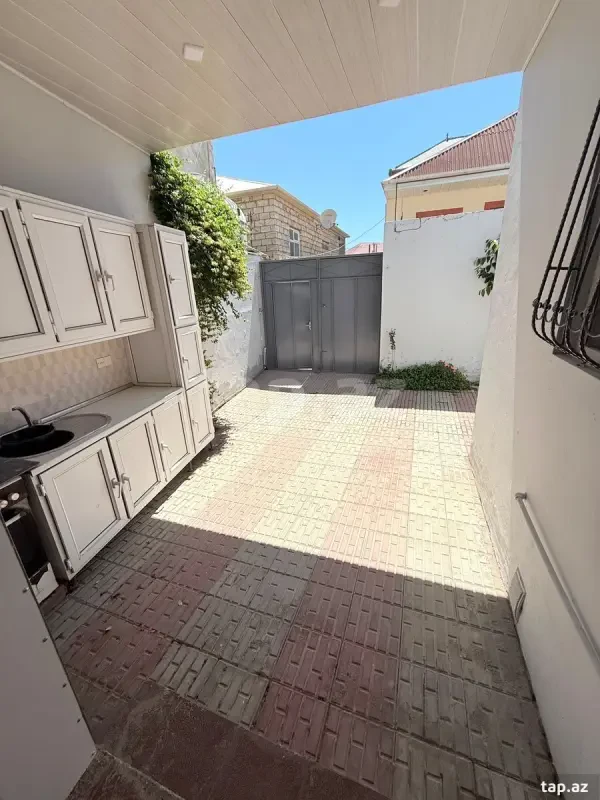 Satılır 2 otaqlı həyət evi 60 m²