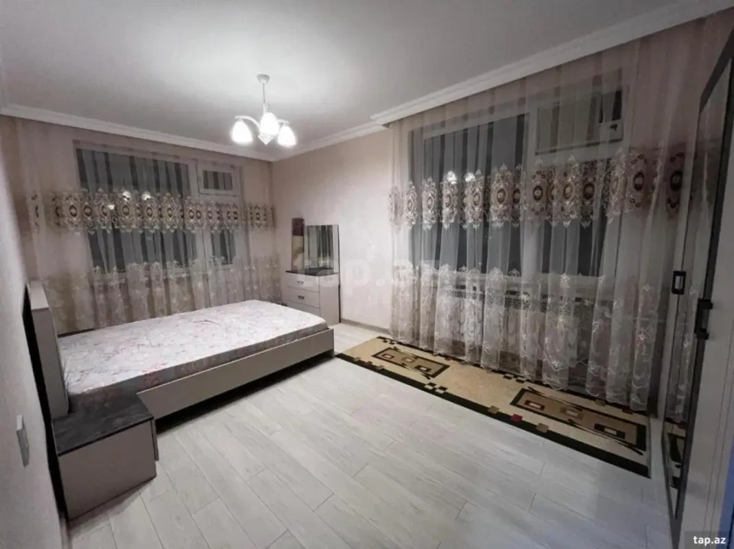 Kirayə verilir 2 otaqlı yeni tikili 65 m²