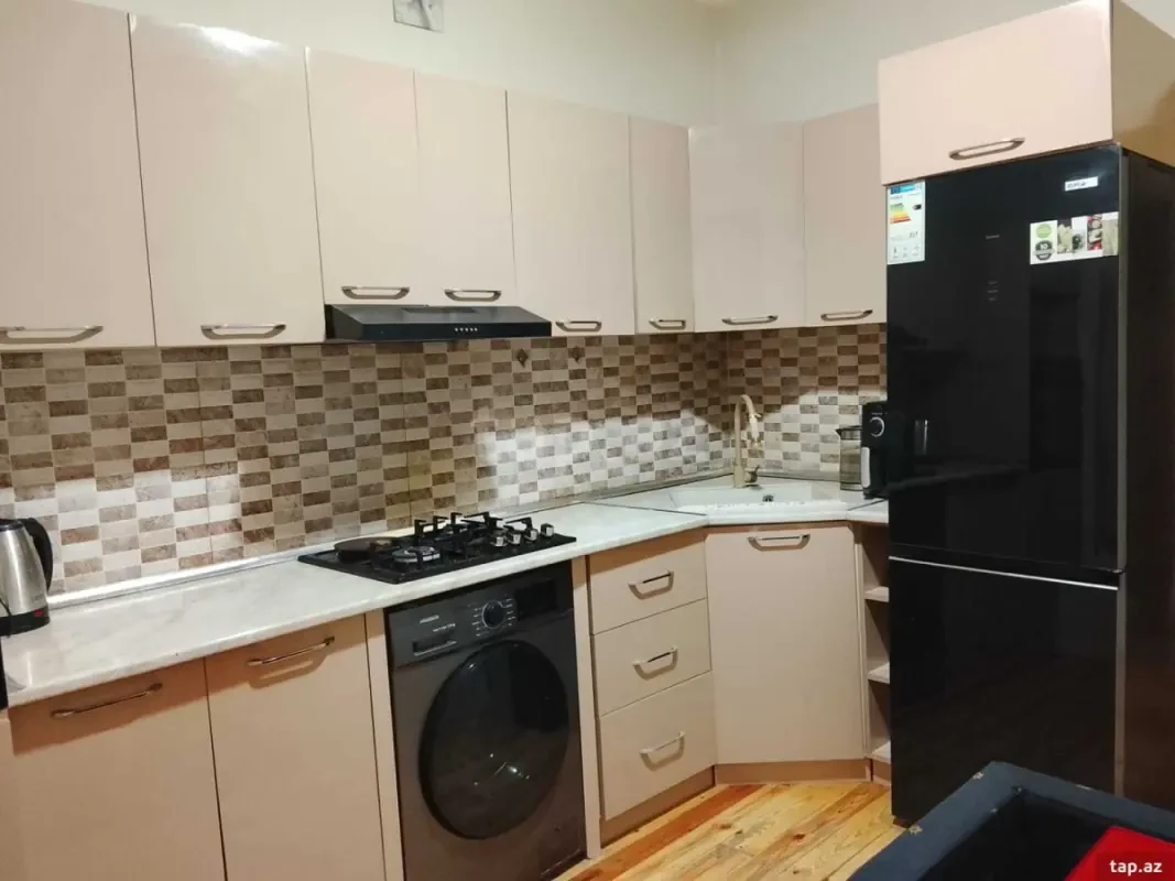 Satılır 4 otaqlı həyət evi 100 m²