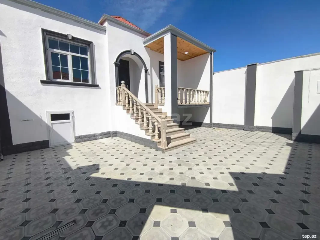 Satılır 4 otaqlı həyət evi 120 m²