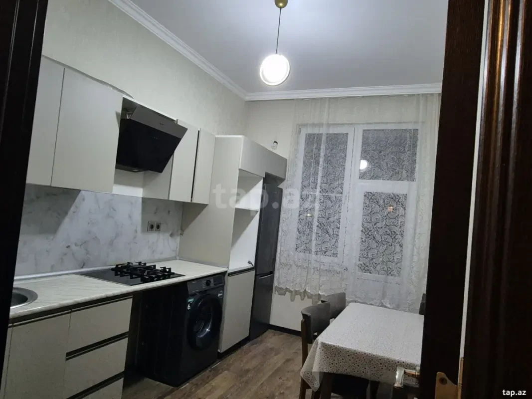 Kirayə verilir 2 otaqlı yeni tikili 78 m²