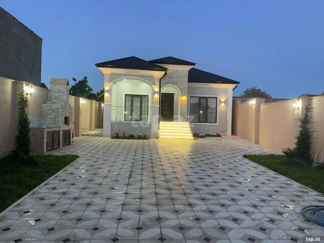 Satılır 4 otaqlı həyət evi 150 m²