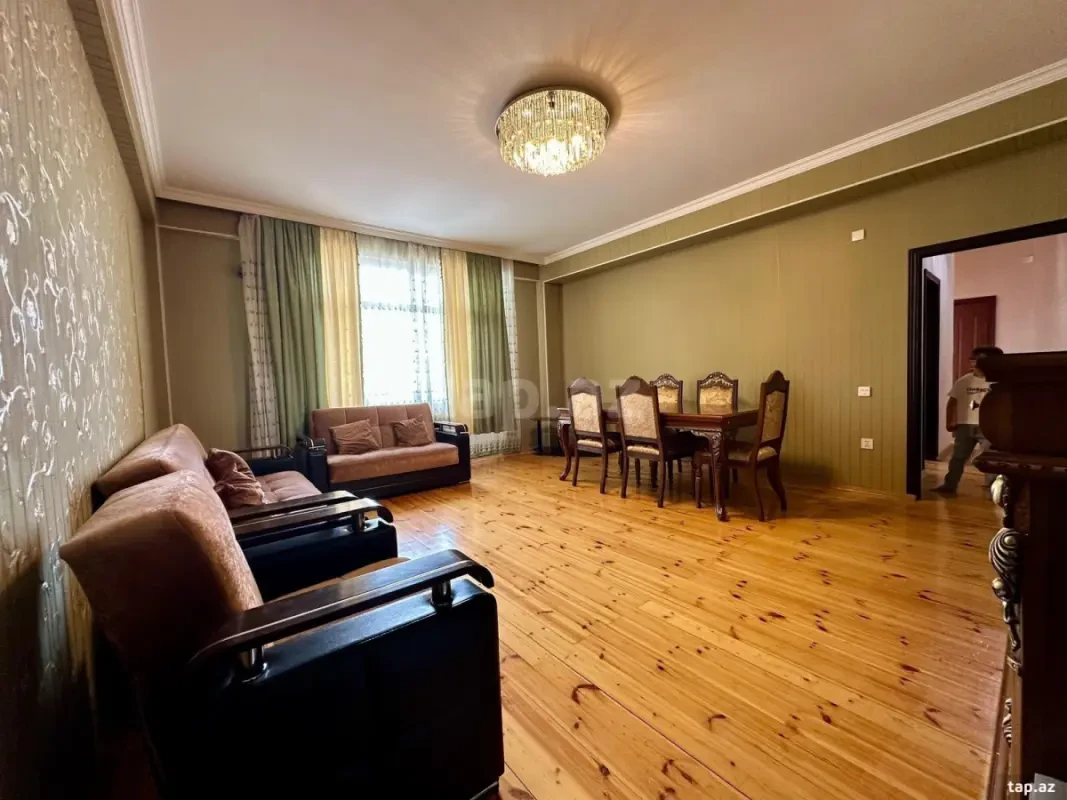 Kirayə verilir 2 otaqlı yeni tikili 80 m²