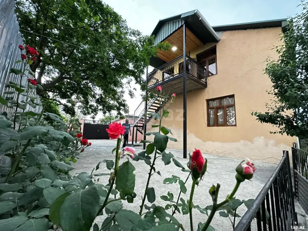 Kirayə verilir 4 otaqlı həyət evi 120 m²