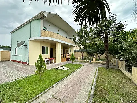 Kirayə verilir 6 otaqlı həyət evi 150 m² — Bakı 6 otaq 150.00 m²