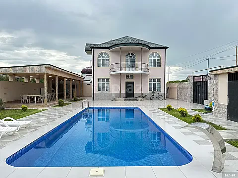 Kirayə verilir 7 otaqlı həyət evi 220 m² — Bakı 7 otaq 220.00 m²