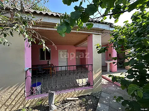 Kirayə verilir 2 otaqlı həyət evi 50 m² — Bakı 2 otaq 50.00 m²