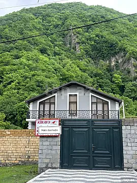 Kirayə verilir 4 otaqlı həyət evi 115 m² — Qax 4 otaq 115.00 m²