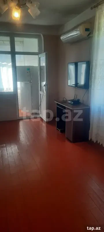 Kirayə verilir 2 otaqlı mənzil 45 m²